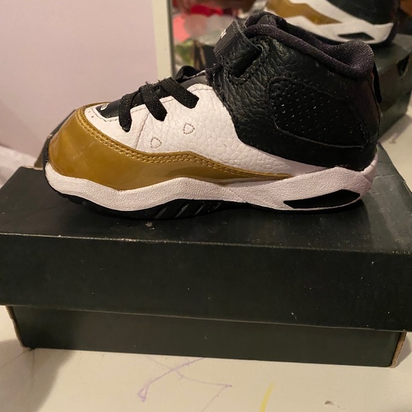 Jordan - Picture 3 of 5